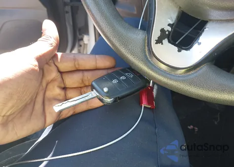 2018 Kia Sportage Lx z USA, uszkodzony, nr VIN KNDPM3AC7J7375180